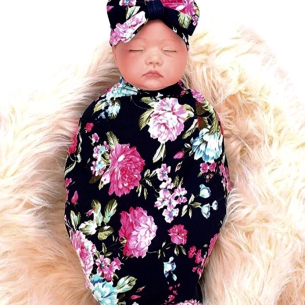 Newborn Baby Girl Swaddle (2 Piece Set)